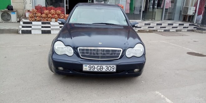 Mercedes C 200 2000, 340,000 km - 2.0 l - Ucar