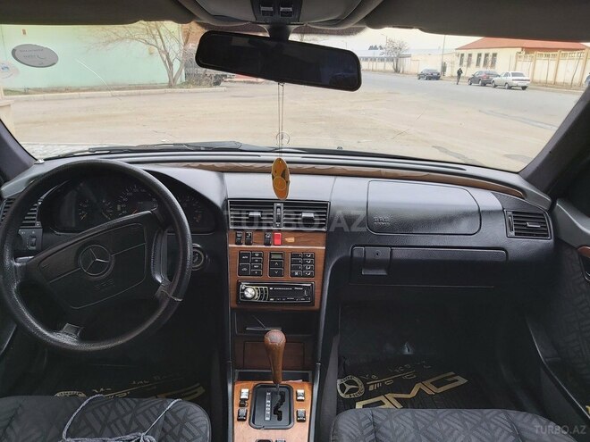 Mercedes C 220 1994, 300,000 km - 2.2 l - Gəncə