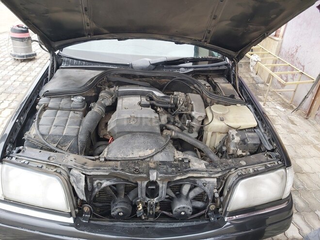 Mercedes C 220 1994, 300,000 km - 2.2 l - Gəncə