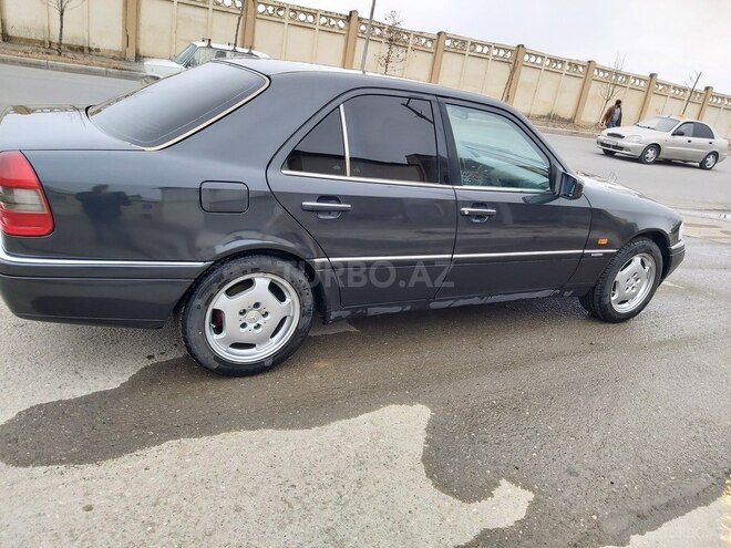 Mercedes C 220 1994, 300,000 km - 2.2 l - Gəncə