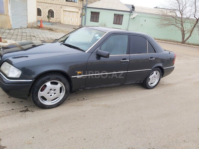 Mercedes C 220 1994, 300,000 km - 2.2 l - Gəncə