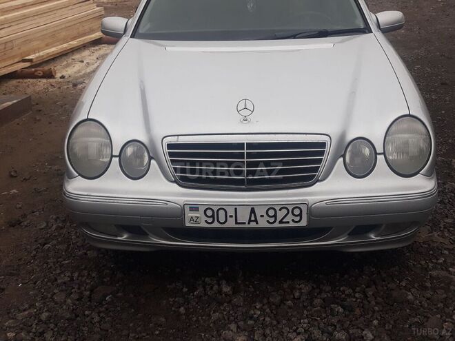 Mercedes E 240 2000, 236,570 km - 2.6 l - Bakı