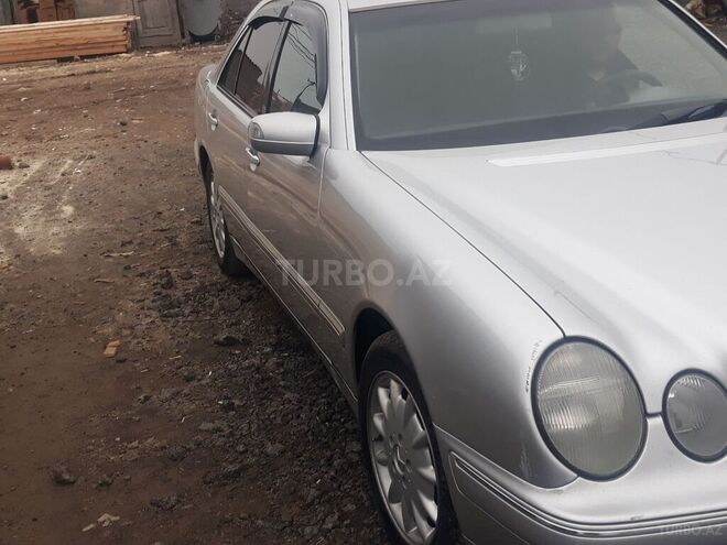 Mercedes E 240 2000, 236,570 km - 2.6 l - Bakı