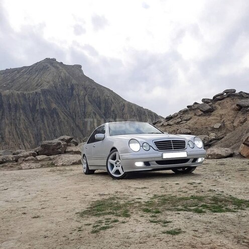 Mercedes E 200 2000, 218,000 km - 2.0 l - Bakı