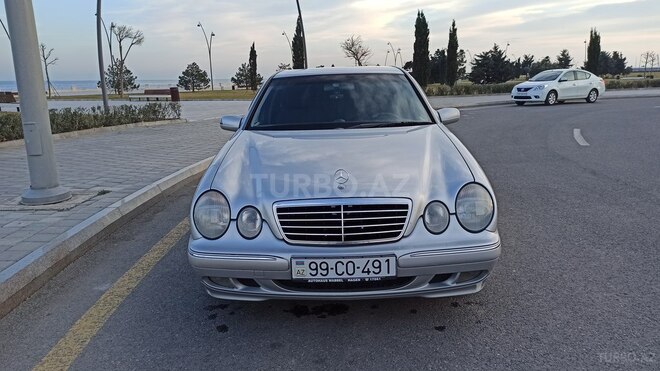 Mercedes E 220 2000, 396,000 km - 2.2 l - Bakı