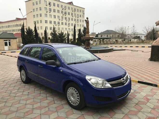 Opel Astra 2009, 159,000 km - 1.3 л - Bakı