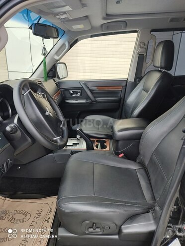 Mitsubishi Pajero 2007, 175,000 km - 3.0 l - Bakı