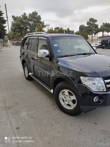 Mitsubishi Pajero 2007, 175,000 km - 3.0 l - Bakı