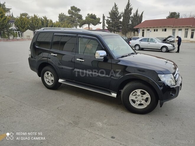 Mitsubishi Pajero 2007, 175,000 km - 3.0 l - Bakı