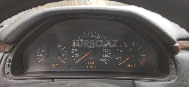 Mercedes E 200 1996, 475,000 km - 2.0 л - Bakı