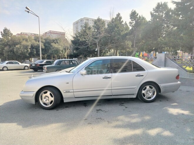 Mercedes E 240 1998, 560,000 km - 2.4 l - Bakı
