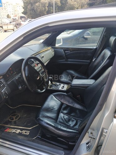 Mercedes E 240 1998, 560,000 km - 2.4 l - Bakı
