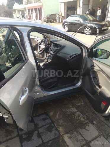 Ford Focus 2012, 235,000 km - 2.0 l - Bakı
