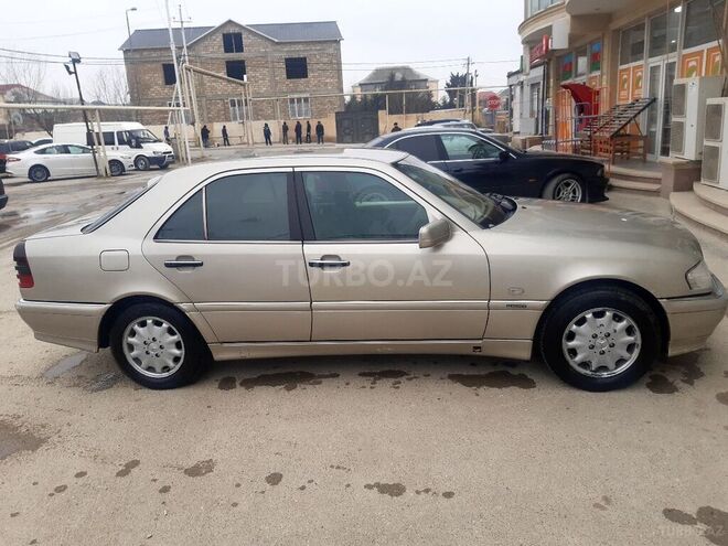 Mercedes C 220 1998, 580,000 km - 2.2 l - Bakı