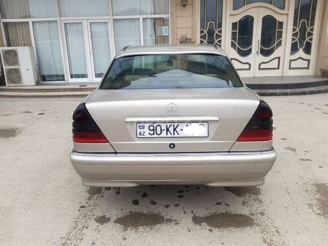 Mercedes C 220 1998, 580,000 km - 2.2 l - Bakı