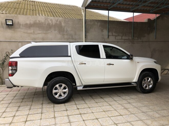 Mitsubishi L200 2020, 3,100 km - 2.4 л - Bakı