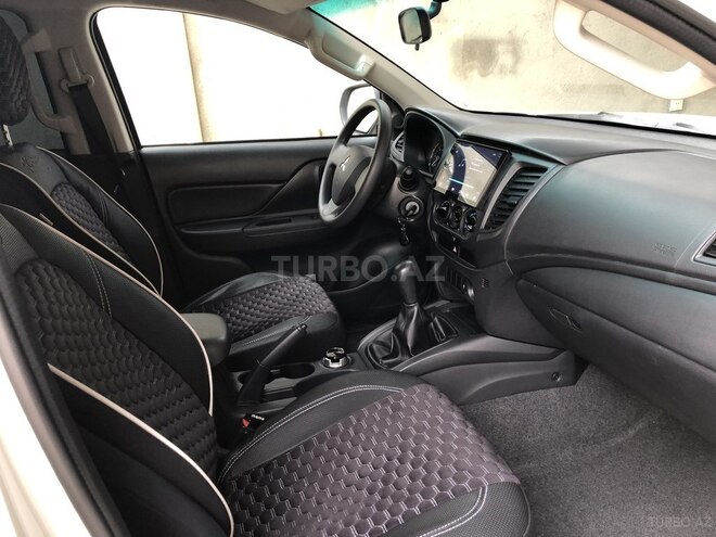 Mitsubishi L200 2020, 3,100 km - 2.4 л - Bakı