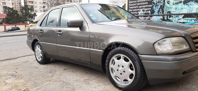 Mercedes C 180 1993, 294,600 km - 1.8 l - Bakı
