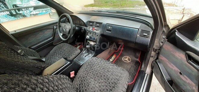 Mercedes C 180 1993, 294,600 km - 1.8 l - Bakı