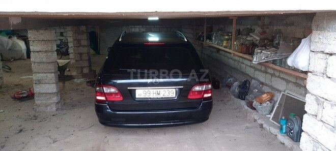 Mercedes E 220 2006, 322,357 km - 2.2 л - Bakı