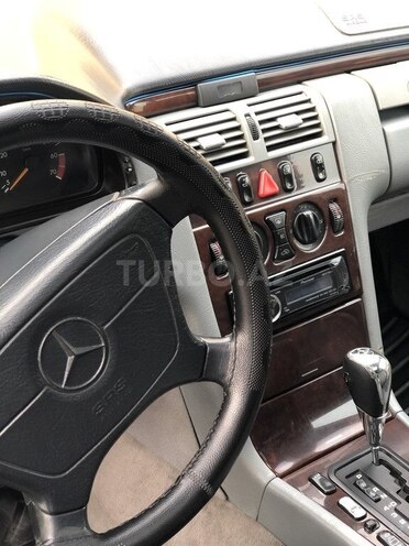 Mercedes E 280 1997, 524,000 km - 2.8 l - Bakı