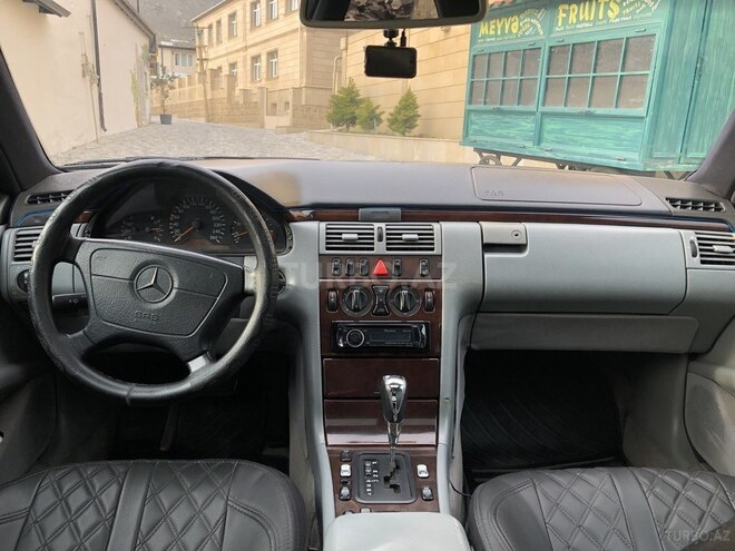 Mercedes E 280 1997, 524,000 km - 2.8 l - Bakı
