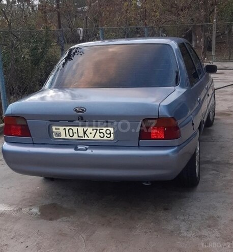 Ford Escort 1999, 265,000 km - 1.3 l - Yevlax