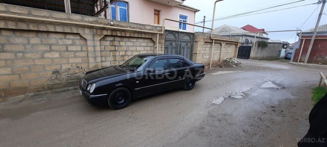 Mercedes E 240 1998, 250,000 km - 2.4 l - Bakı