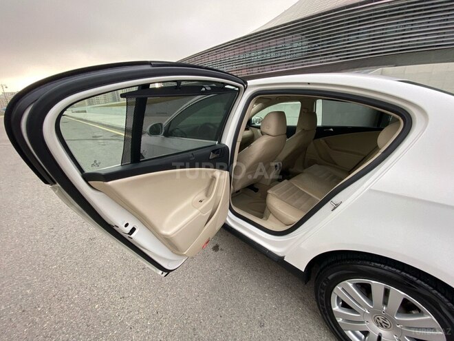 Volkswagen Passat 2010, 100,000 km - 1.8 l - Bakı