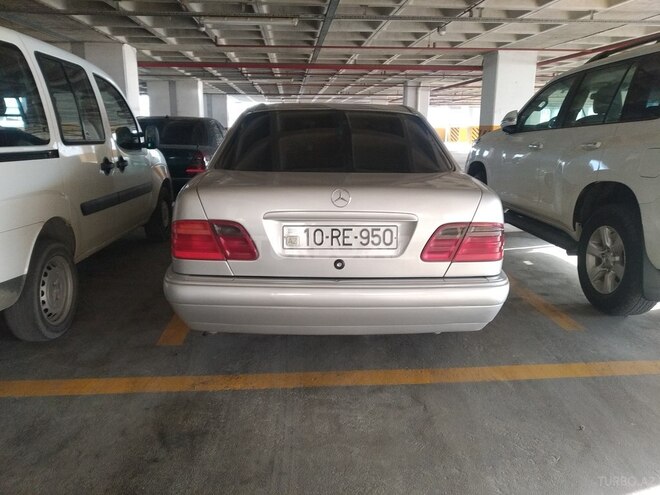 Mercedes E 230 1997, 360,000 km - 2.3 l - Bakı