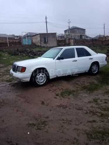 Mercedes E 250 1998, 357,000 km - 2.5 л - Bakı