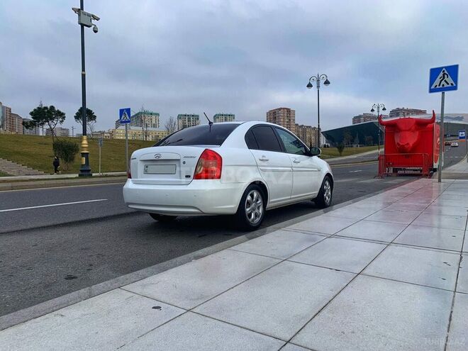 Hyundai Accent 2008, 180,000 km - 1.6 l - Bakı