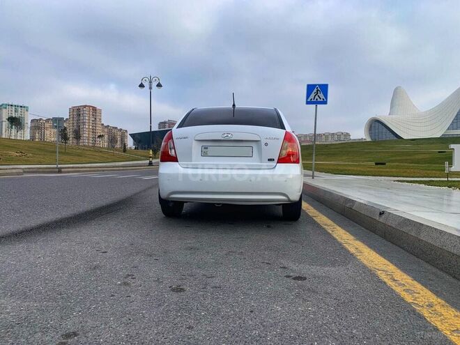 Hyundai Accent 2008, 180,000 km - 1.6 l - Bakı