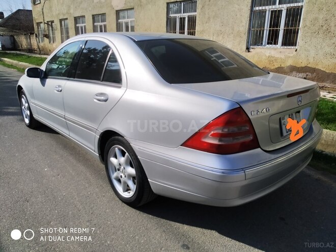 Mercedes C 240 2003, 271,578 km - 2.6 l - Salyan