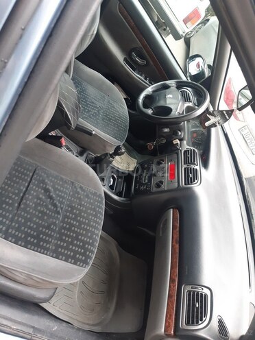 Peugeot 406 2003, 450,000 km - 2.0 l - Bakı
