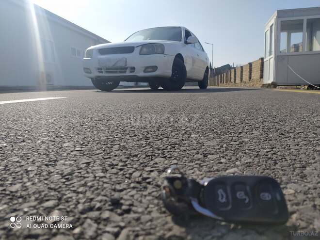 Hyundai Accent 2002, 590,000 km - 1.4 l - Bakı
