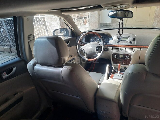 Hyundai Sonata 2006, 136,750 km - 3.3 l - Salyan
