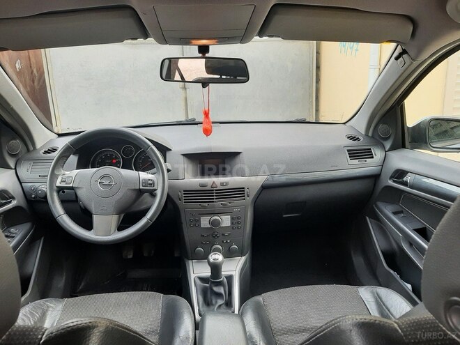 Opel Astra 2005, 143,000 km - 1.4 l - Yevlax