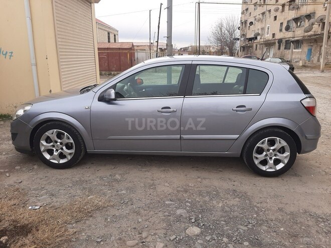 Opel Astra 2005, 143,000 km - 1.4 l - Yevlax