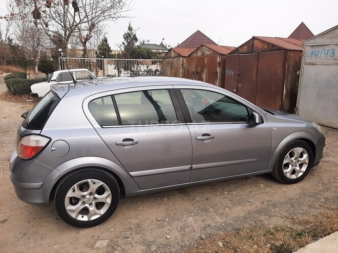 Opel Astra 2005, 143,000 km - 1.4 l - Yevlax