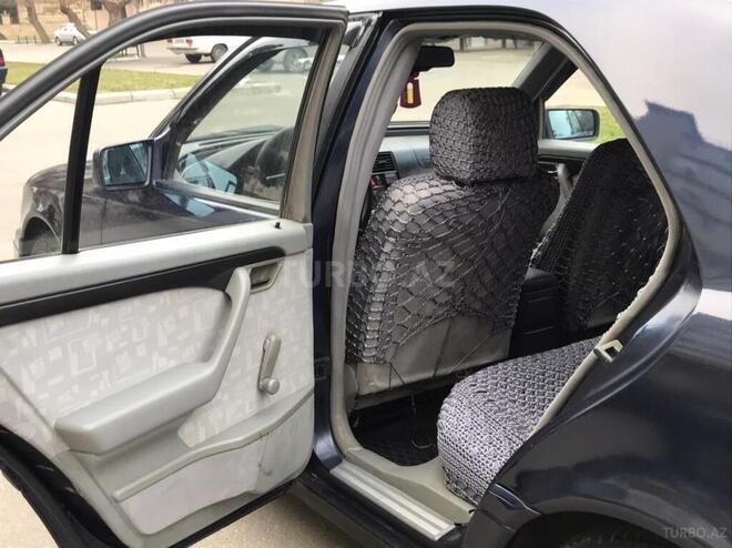 Mercedes C 200 1996, 325,000 km - 2.0 l - Bakı