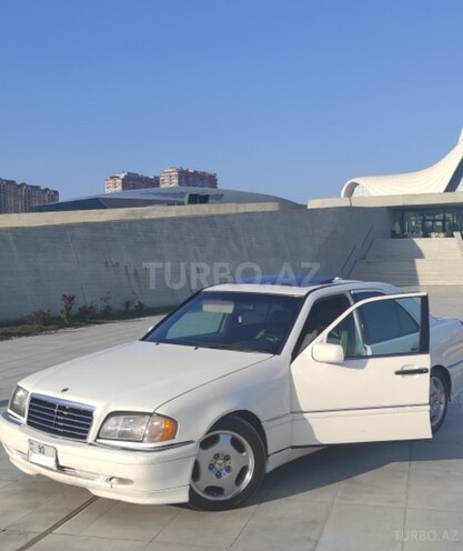 Mercedes C 230 2000, 302,000 km - 2.3 l - Bakı