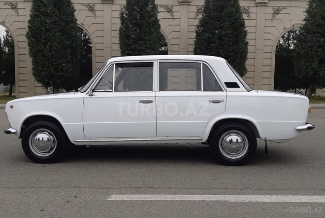LADA (VAZ) 21011 1981, 20,000 km - 1.3 л - Bakı