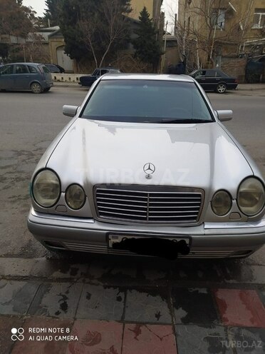 Mercedes E 240 1998, 320,000 km - 2.4 l - Bakı