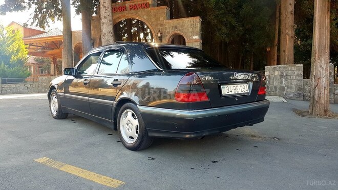 Mercedes C 180 1994, 111,111 km - 1.8 l - Qax