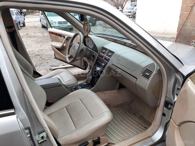 Mercedes C 230 1998, 186,256 km - 2.3 l - Ağcabədi