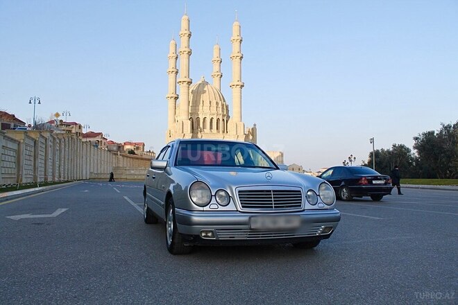 Mercedes E 300 1999, 460,418 km - 3.0 l - Bakı