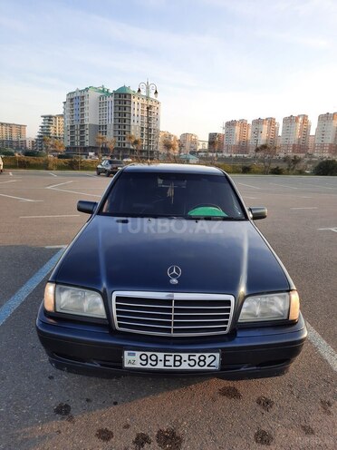 Mercedes C 220 2000, 294,000 km - 2.2 l - Sumqayıt