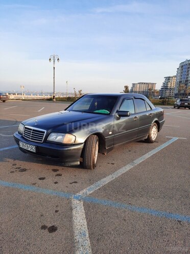 Mercedes C 220 2000, 294,000 km - 2.2 l - Sumqayıt