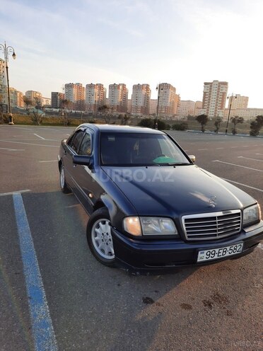 Mercedes C 220 2000, 294,000 km - 2.2 l - Sumqayıt